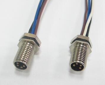 4芯工业插头插座采用的绝缘层材料